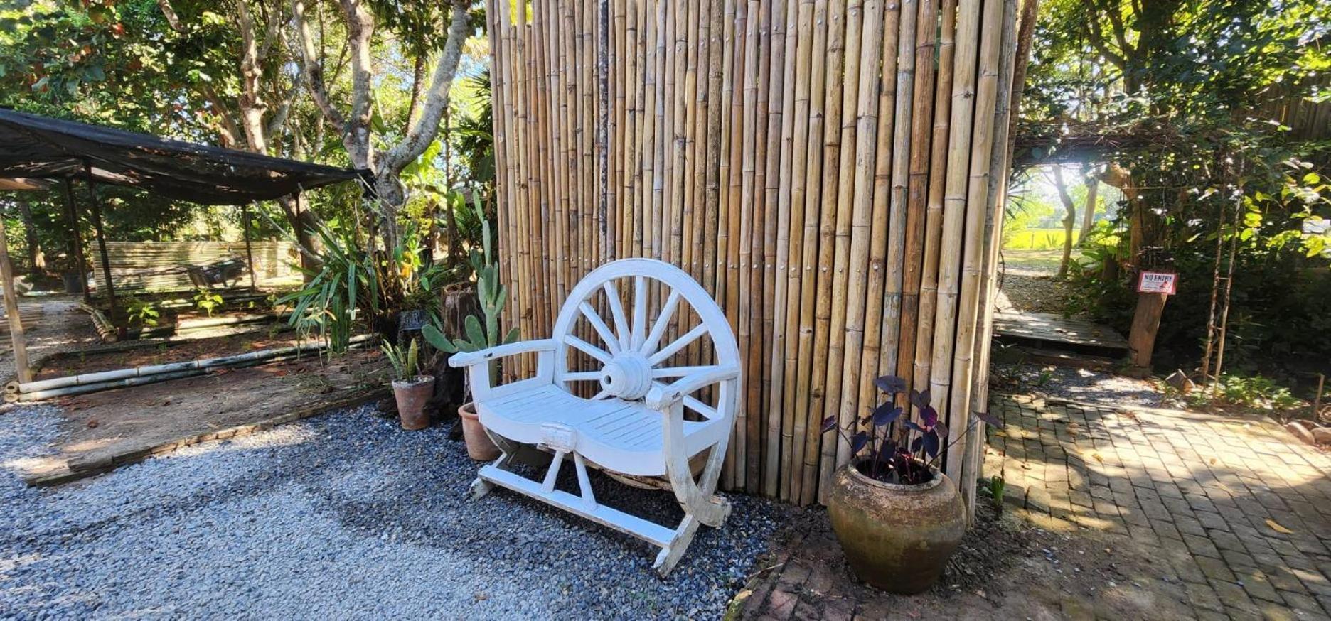 Tung Tong Homestay & Camping Mae Rim Exterior photo