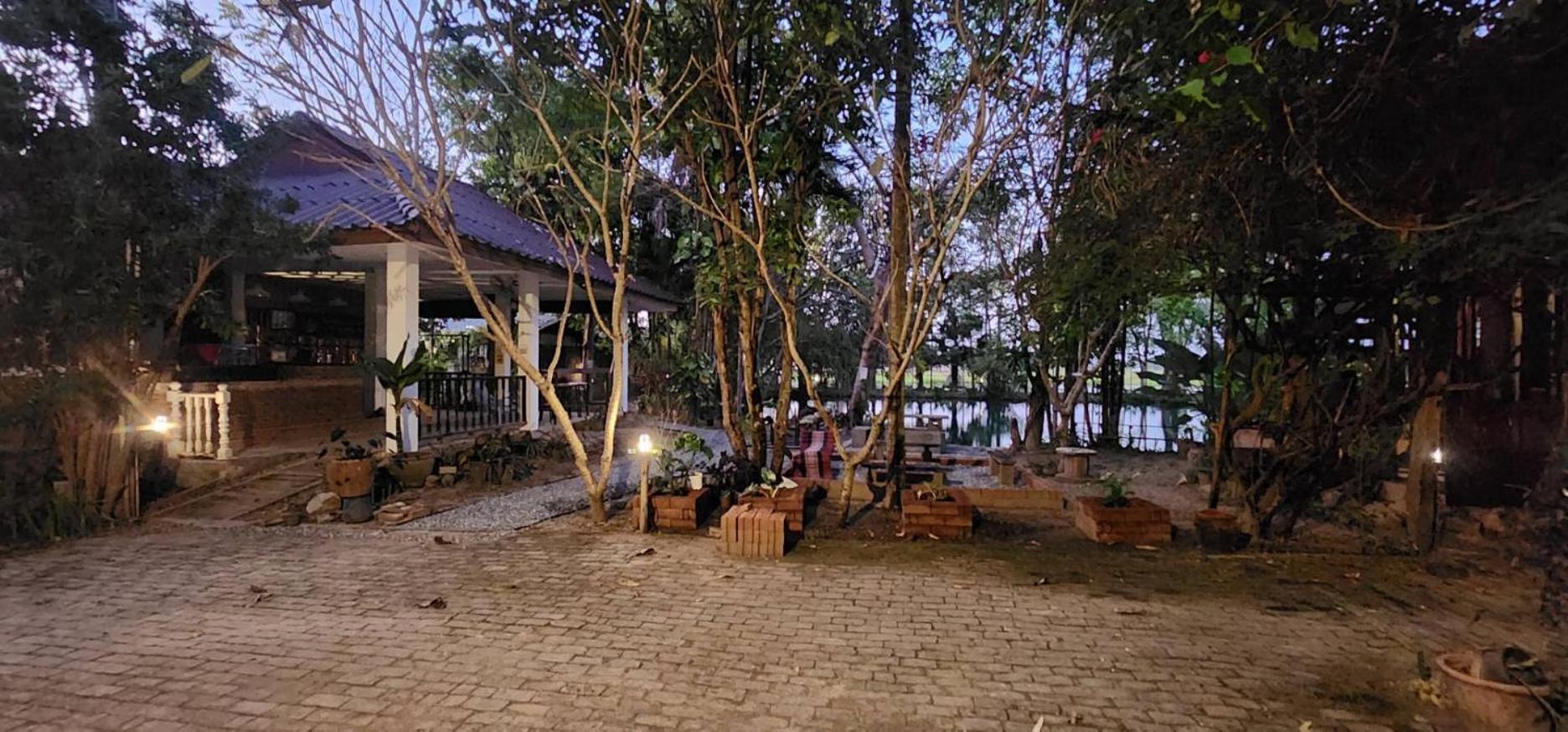 Tung Tong Homestay & Camping Mae Rim Exterior photo